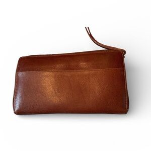 Elegant Brown Leather Wristlet
